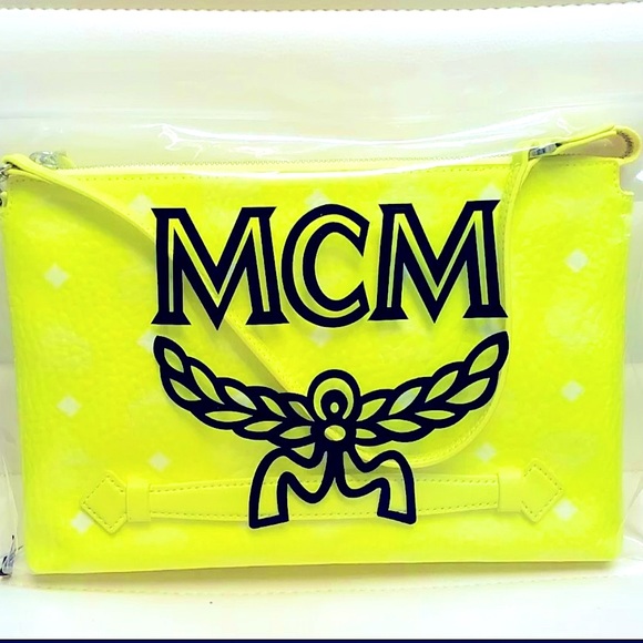 MCM Visetos Shoulder Pouch Neon Yellow - Picture 11 of 11